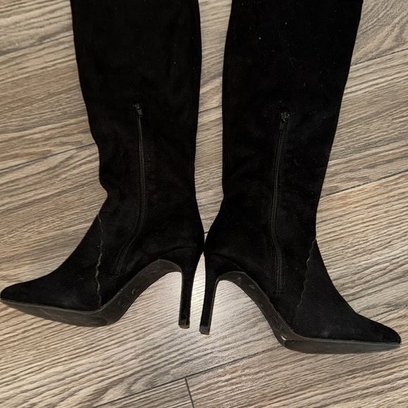 Over the Knee Suede Boots SIZE 6 LIKE NEW!! - Picture 6 of 8